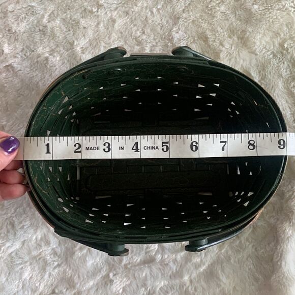 Henn Workshops Basket Green Crackled Christmas Keepsake Handles Hand Crafted - Picture 11 of 12